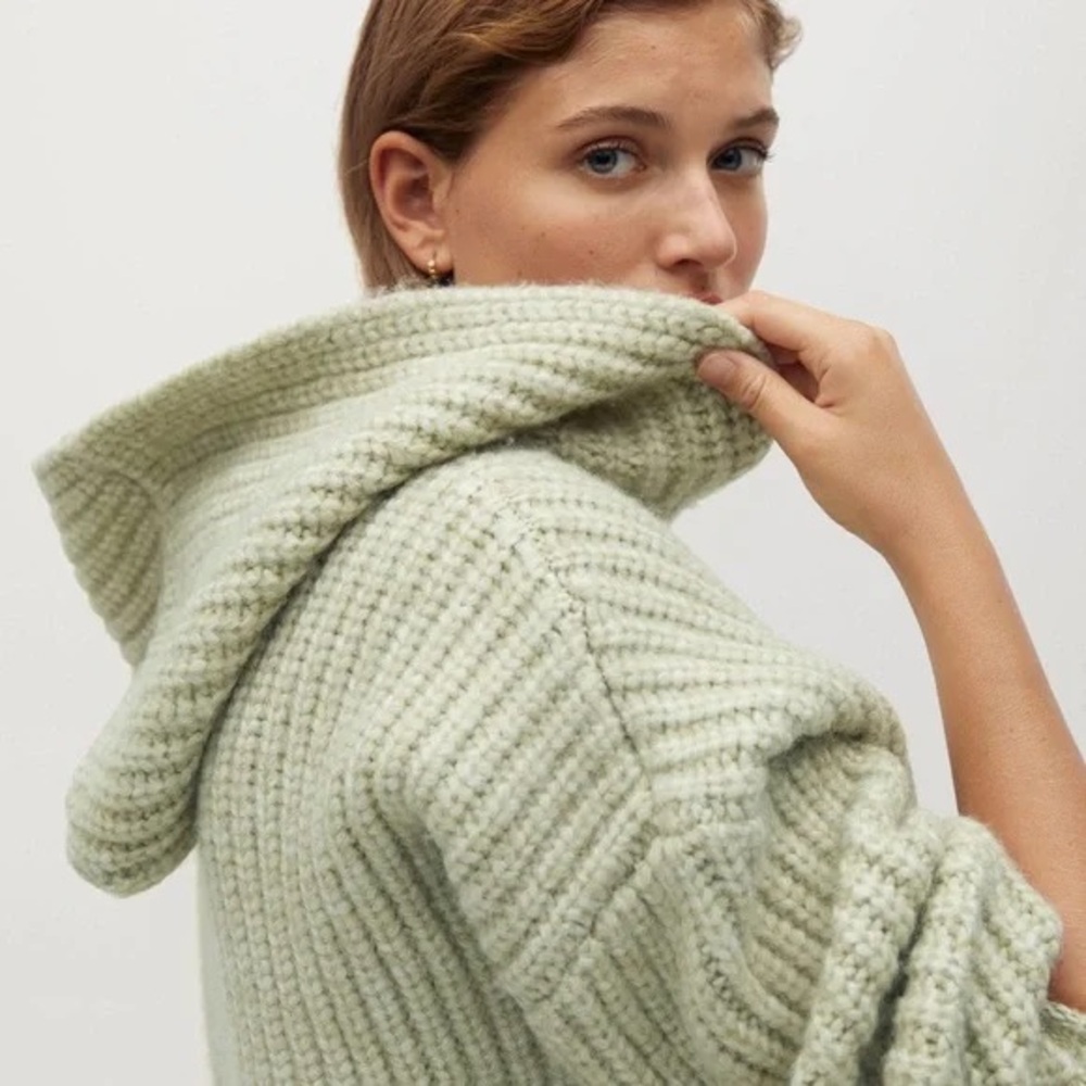 MANGO | Hooded Sweater Capuchino in Sage